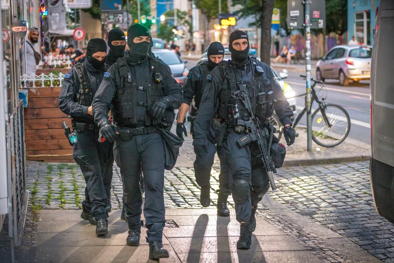Vorschaubild: Der übergriffige Staat: Wenn das Recht zum Machtinstrument wird