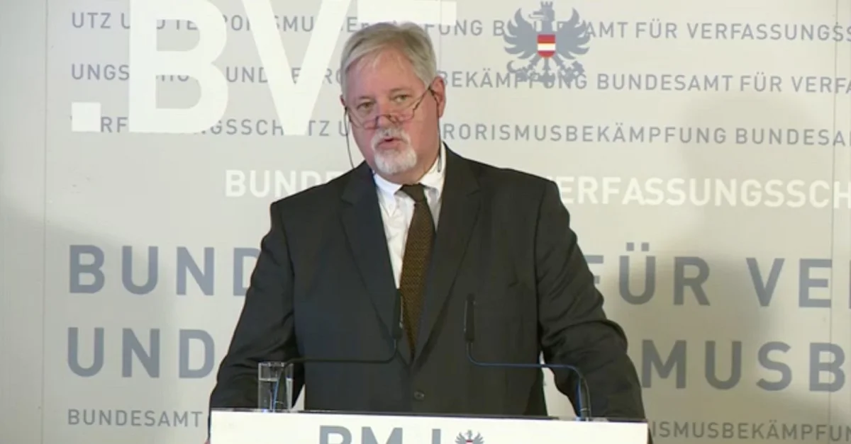 Screenshot (Peter Gridling/BVT): Livestream Pressekonferenz zur Vorstellung des BVT-Verfassungsschutzberichts2017. 
