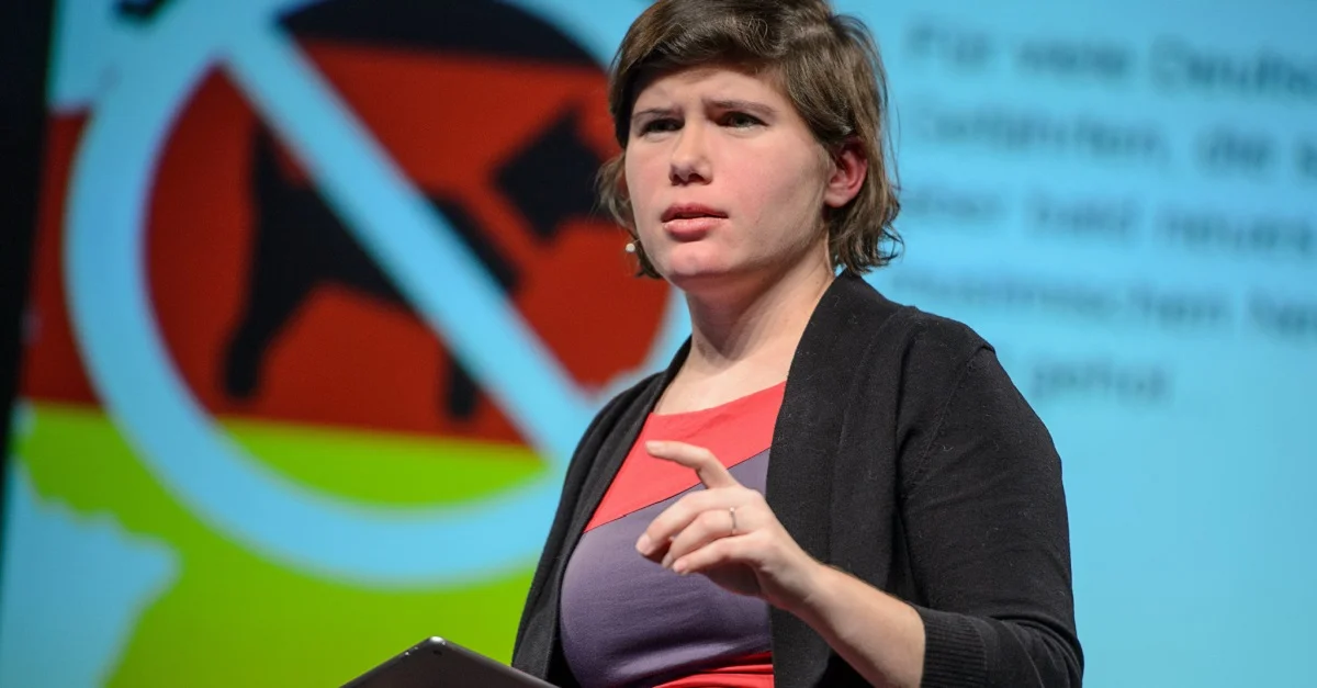 Die ehemalige Profil-Journalisten Ingrid Brodnig teilte kürzlich in sozialen Medien gleich mehrfach gegen patriotische Medienprojekte aus. Bild (Brodnig 2017):  re:publica/Gregor Fischer via Flickr [CC BY-SA 2.0]
