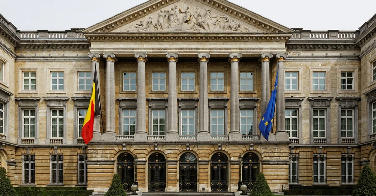 Symbolbild (Palais de la Nation, Brüssel): User Oakenchips via Wikimedia Commons [CC BY-SA 3.0] (Bild zugeschnitten)
