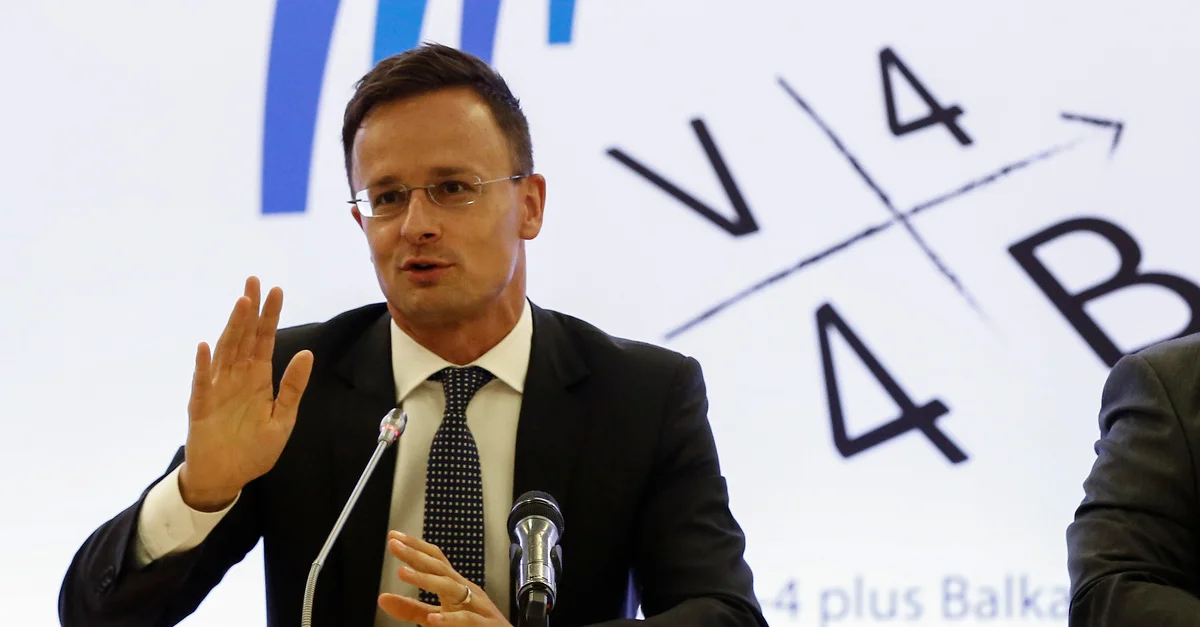 Bild: Peter Szijjarto / By Υπουργείο Εξωτερικών [CC BY-SA 2.0 ], via Wikimedia Commons (Bild zugeschnitten)
