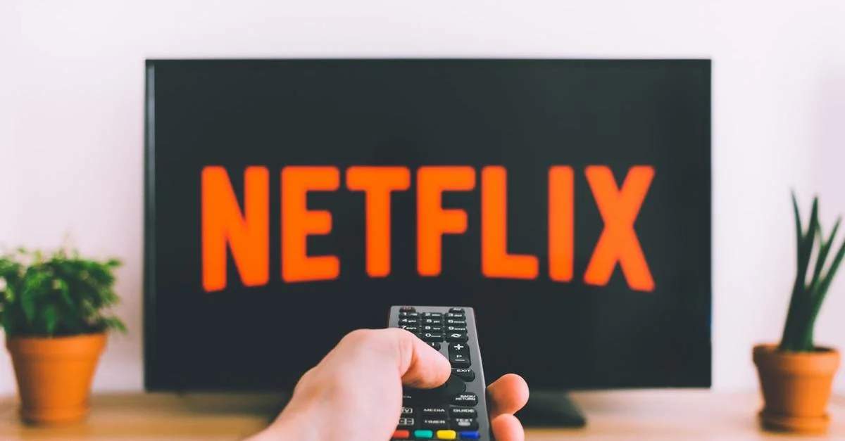 Bild: Netflix / Photo by freestocks.org from Pexels