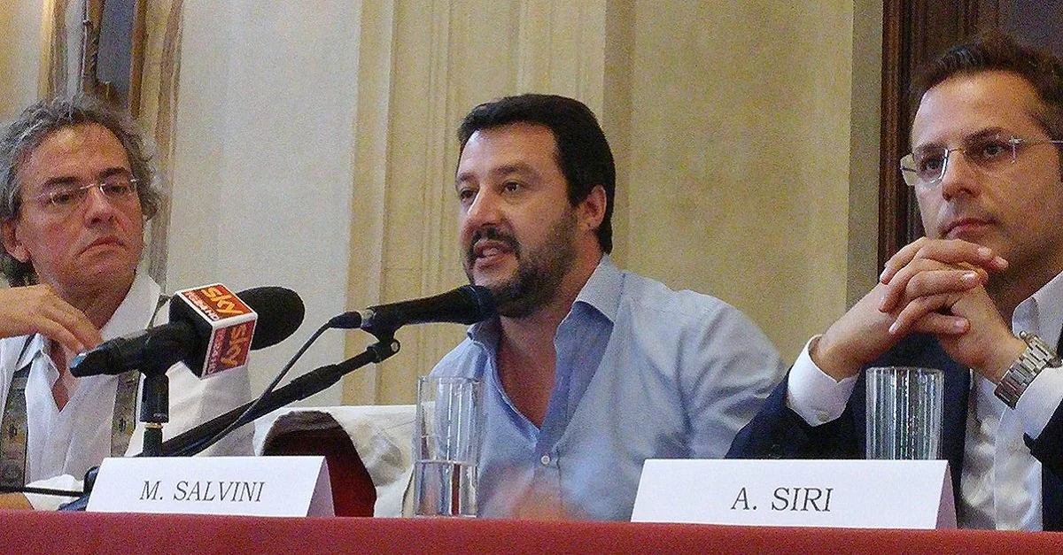 Symbolbild Matteo Salvini: By Fabio Visconti [CC BY-SA 3.0 ], from Wikimedia Commons [Bild zugeschnitten]
