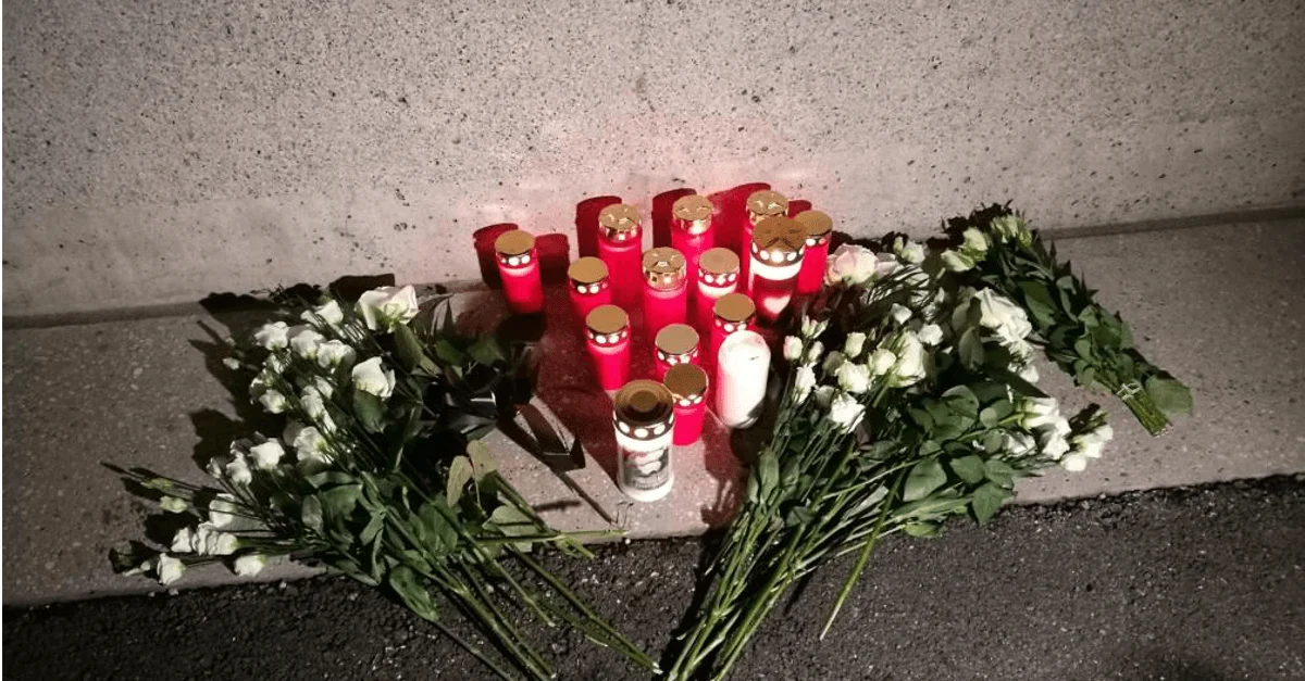 Bild: Im Staddteil Steyr Münichholz wurden nach dem Mord an der 16-jährigen Michelle F. Kerzen und Blumen niedergelegt / Bild: privat