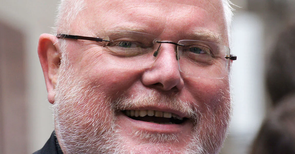 Bild: Kardinal Reinhard Marx / Botulph [CC BY-SA 3.0], von Wikimedia Commons (Bild zugeschnitten)
