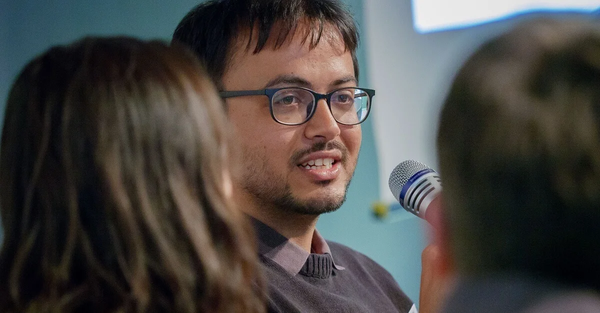 Bild (Lalon Sander 2018): Bodo Gierga / Heinrich-Böll-Stiftung via Flickr [CC BY-SA 2.0] (Bild zugeschnitten)
