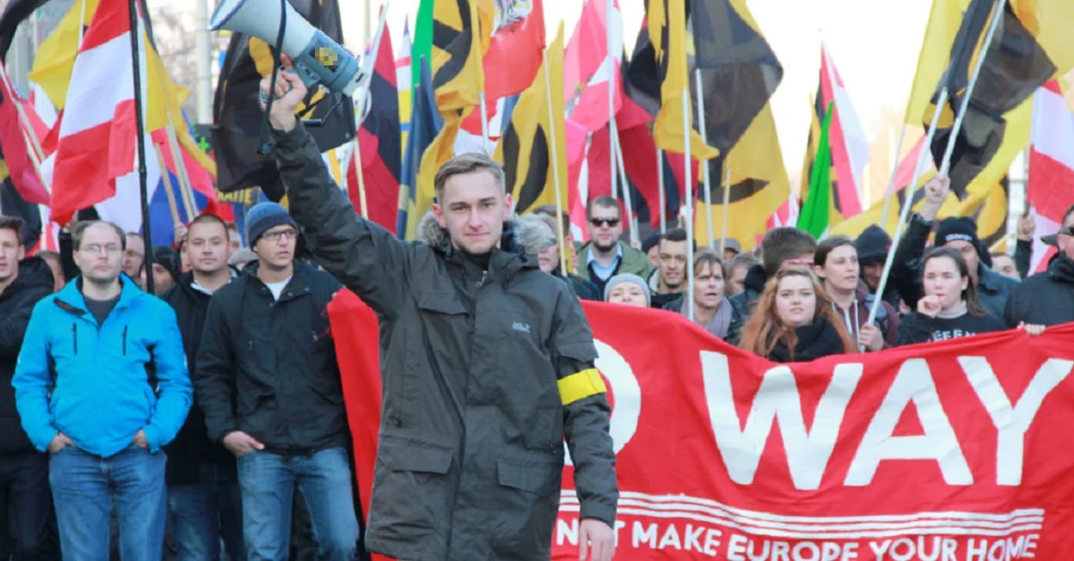 Symbolbild (IB-Demonstration): Identitäre Bewegung Österreich (geringfügig bearbeitet)