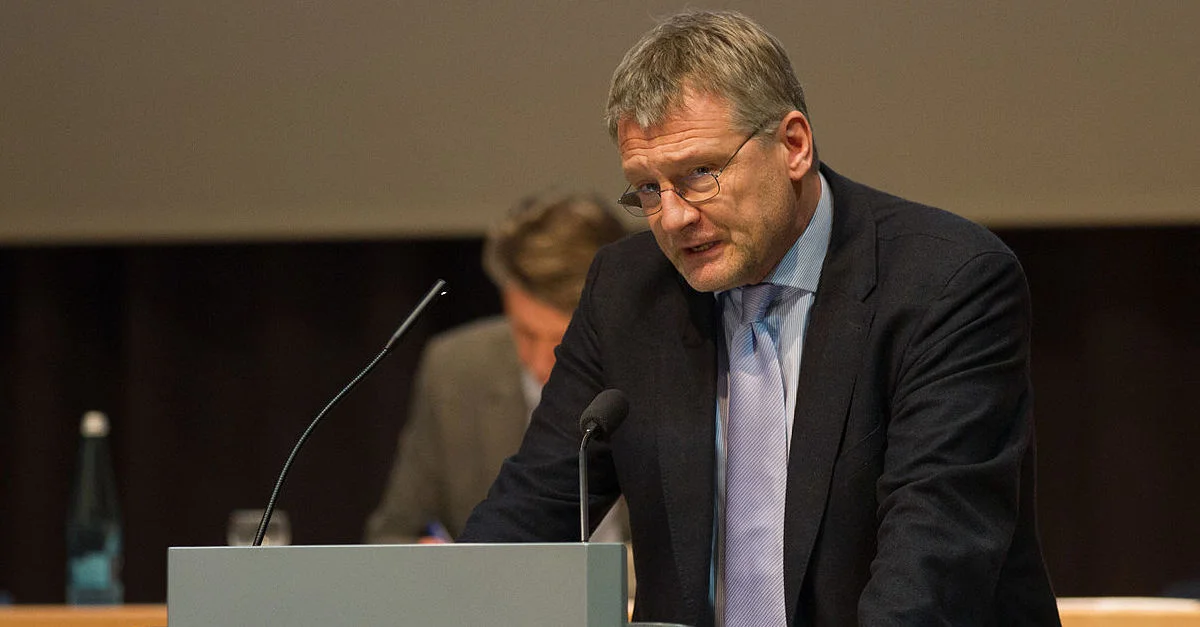 Bild (Meuthen): Robin Krahl [CC BY-SA 4.0], via Wikimedia Commons (Bild zugeschnitten)
