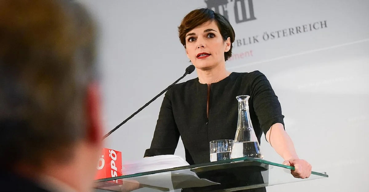 Bild (Pamela Rendi-Wagner, Jänner 2019): SPÖ Presse und Kommunikation via Flickr [CC BY-SA 2.0] (Bild zugeschnitten)
