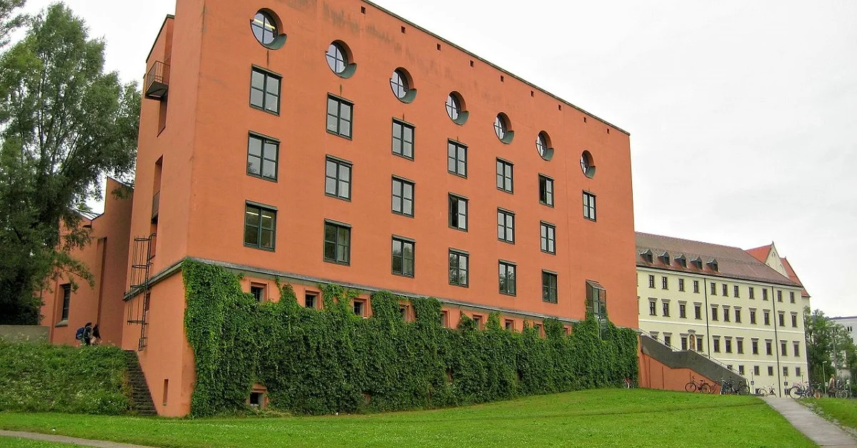 Symbolbild (Philosophicum der Universität Passau): Aconcagua via Wikimedia Commons [CC BY-SA 3.0] (Bild zugeschnitten)
