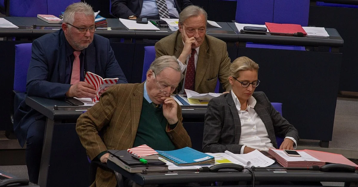 Symbolbild (Teile der AfD-Bundestagsfraktion): Olaf Kosinsky via Wikimedia Commons [CC BY-SA 3.0 DE] (Bild zugeschniten)
