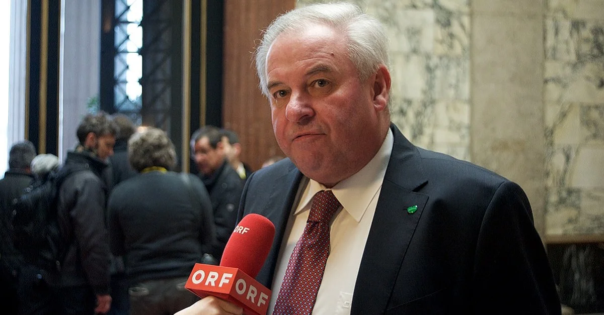 Gregor Tatschl from Österreich [CC BY-SA 2.0], via Wikimedia Commons [Bild zugeschnitten]
