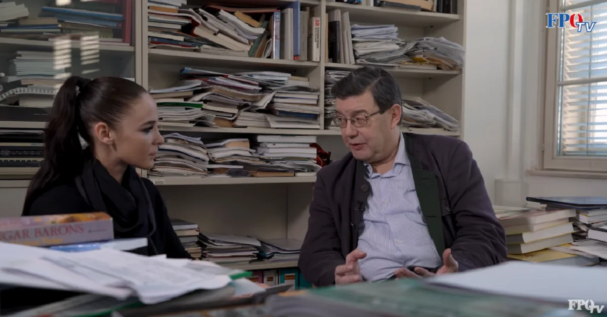 Lothar Höbelt im Interview. Bild: Screenshot YouTube/FPÖ-TV