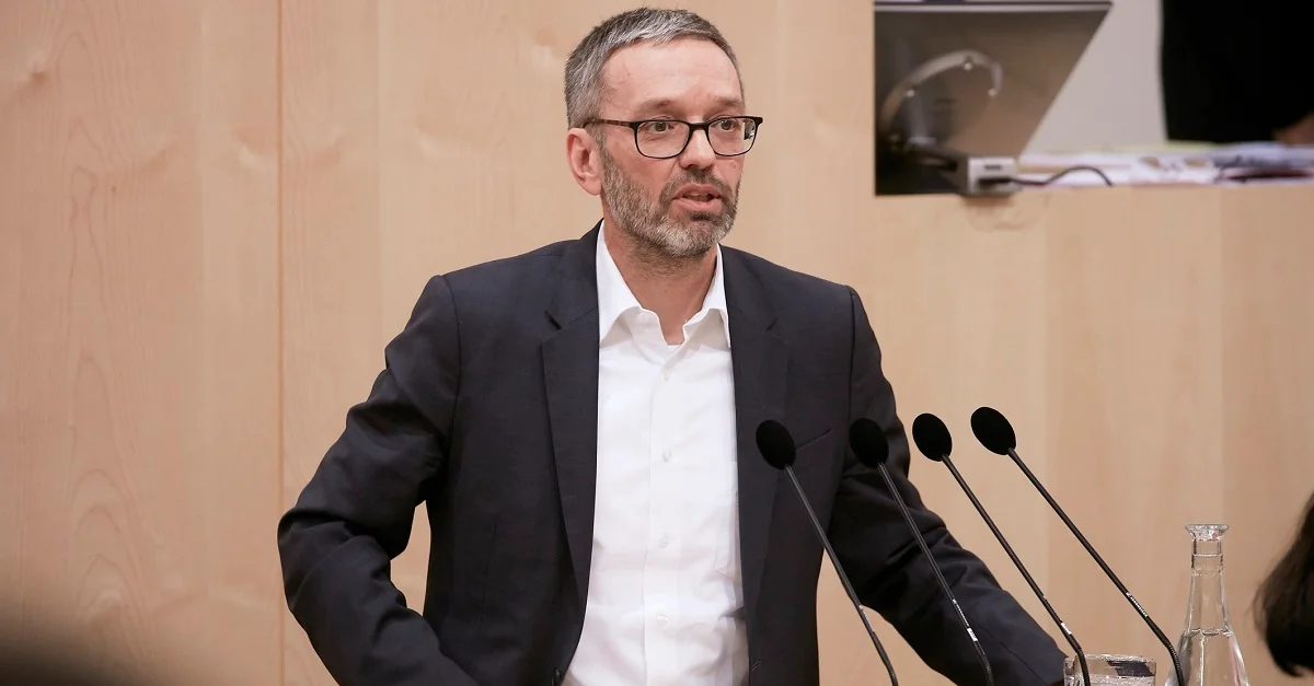 8. Sitzung des Nationalrates am 10.1.2020 &#8211; Damaliger Klubobmann Herbert Kickl (F) am Wort. Bild: © Parlamentsdirektion / Thomas Topf  [Bild zugeschnitten]
