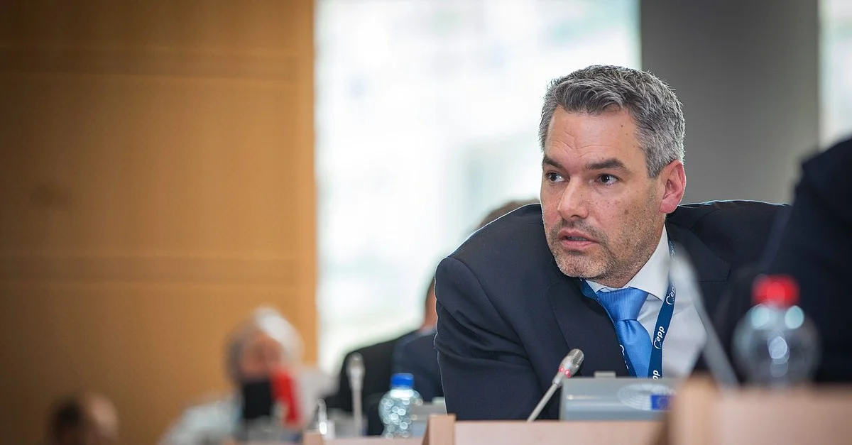 Innenminister Karl Nehammer. Bild: European People&#039;s Party [CC BY] [Bild zugeschnitten]
