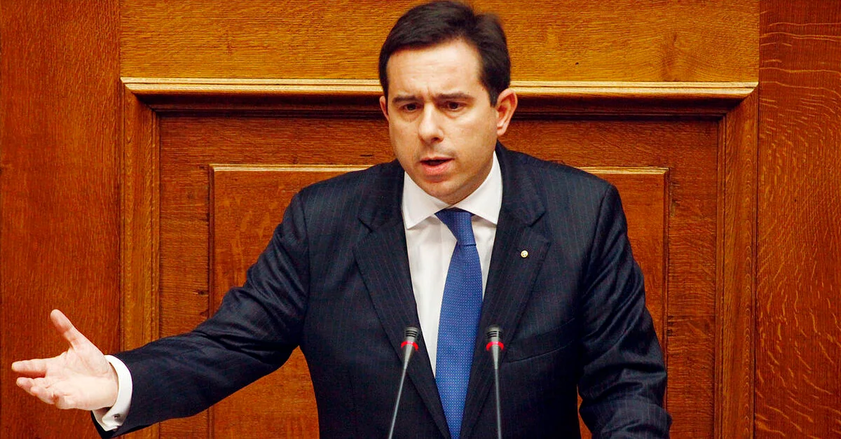 Bild: Migrationsminister Notis Mitarakis / Bild: Notis.mitarakis [CC BY-SA] (Bild zugeschnitten)
