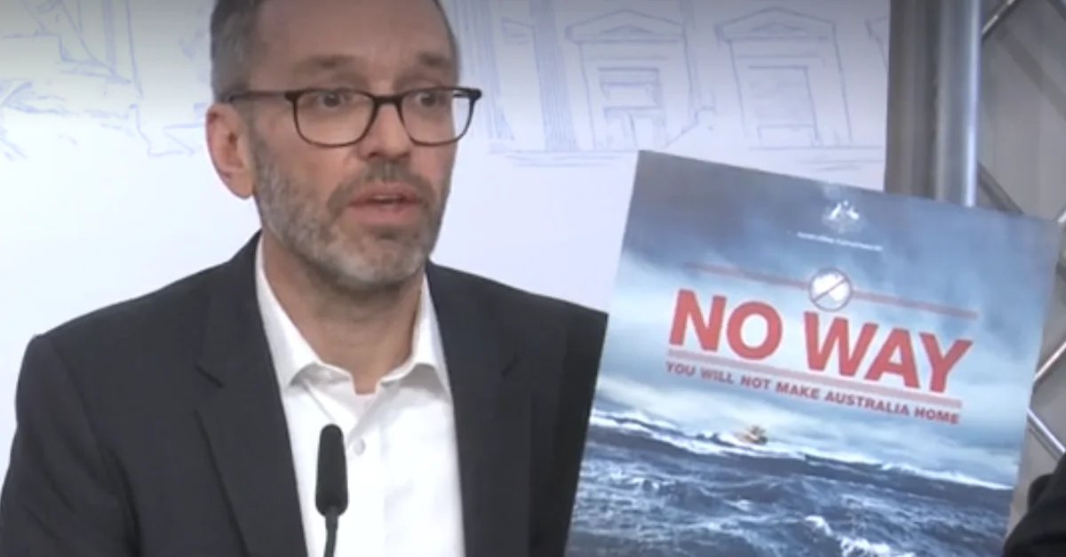 Bild: Herbert Kickl fordert bei einer Pressekonferenz am 04.03.2020 die Aussetzung des Asylrechts / Screenshot: FPÖ TV