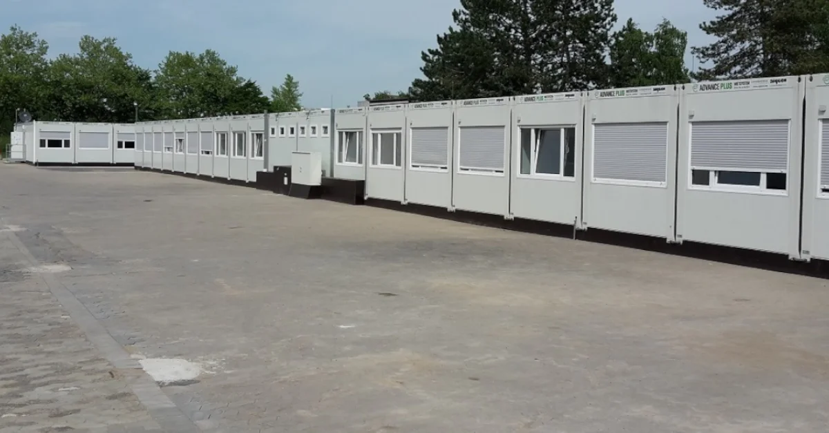 Symbolbild: Containerunterkünfte für Migranten / Bild: Metropolico