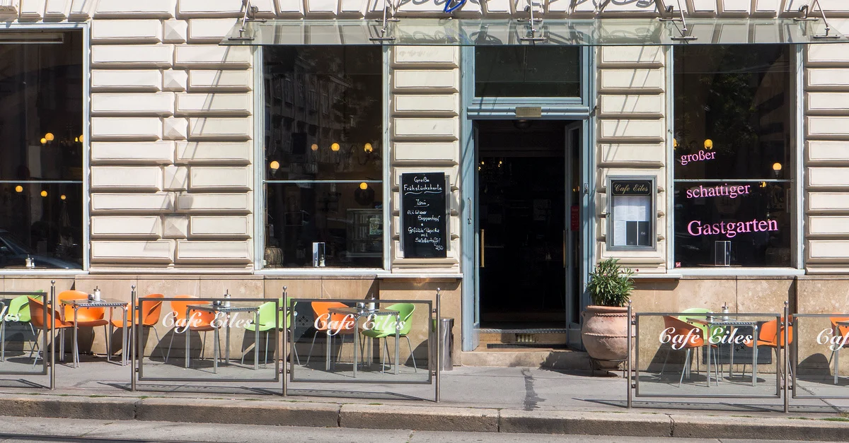 Bild: Die FPÖ fordert die sofortige Öffnung der Gastgärten in Österreich / Bild: Gugerell / CC0 (Bild zugeschnitten)