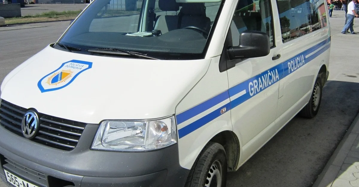 Bild: Fahrzeug der bosnischen Grenzpolizei / Bild: Dickelbers / CC BY-SA (Bild zugeschnitten)