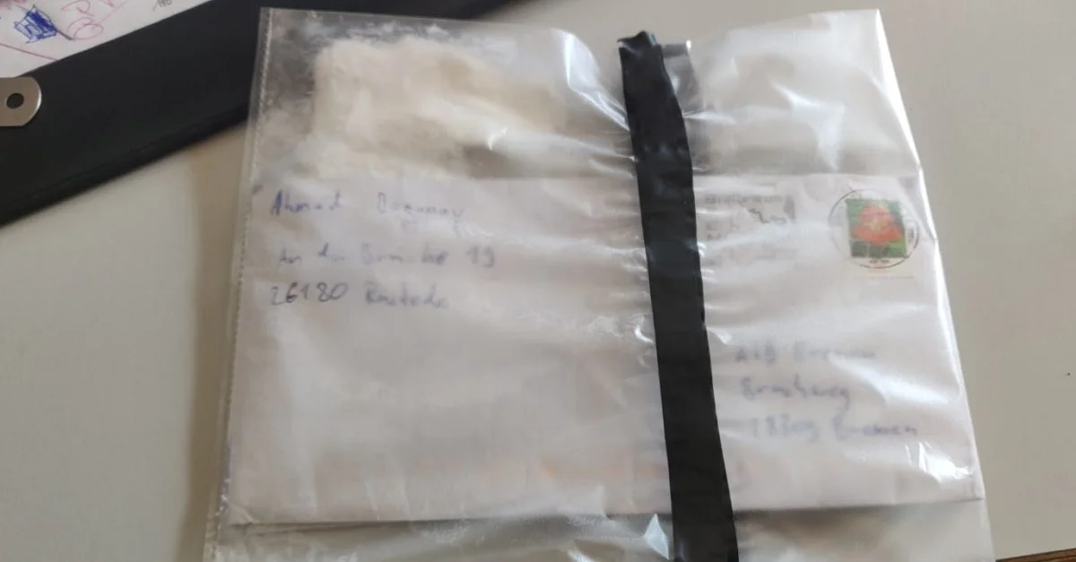 Bereits im März erhielt der Landesvorsitzende der AfD Bremen eine ähnliche Sendung mit verdächtigem, weißen Pulver. Bild: (C) AfD Bremen