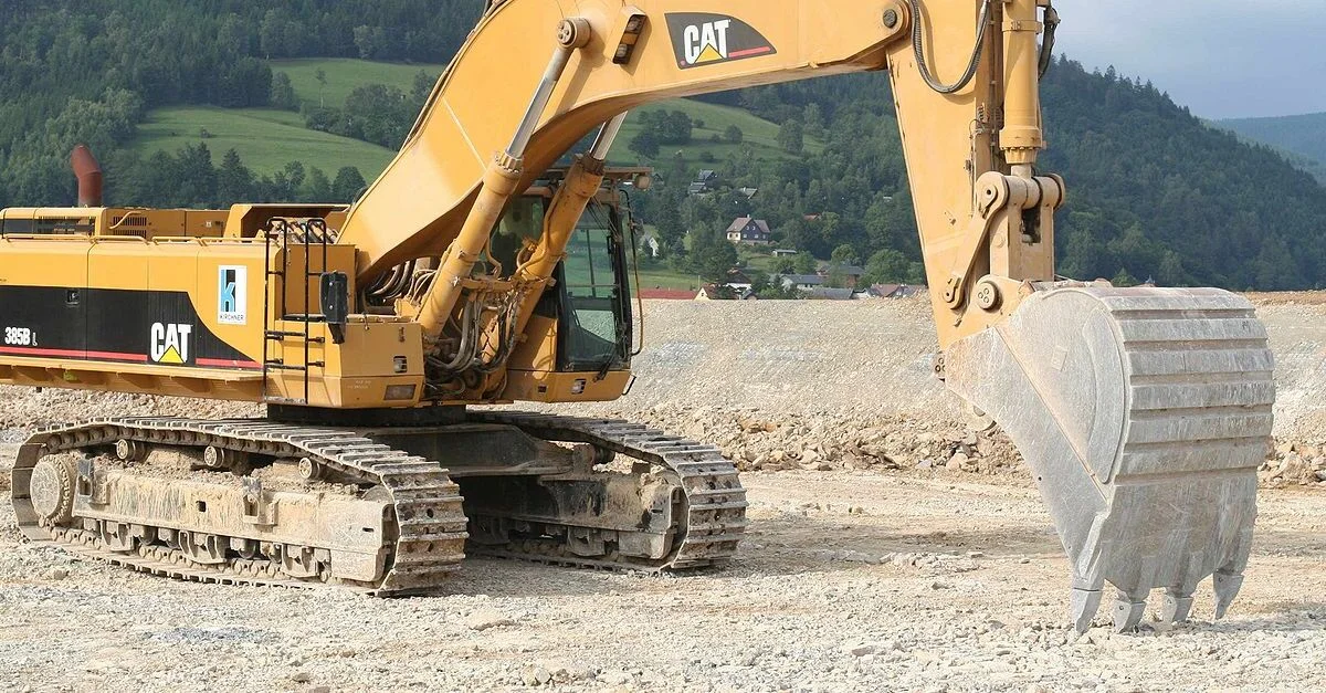 Symbolbild: Bagger via User:Störfix / CC BY-SA (Bild zugeschnitten)