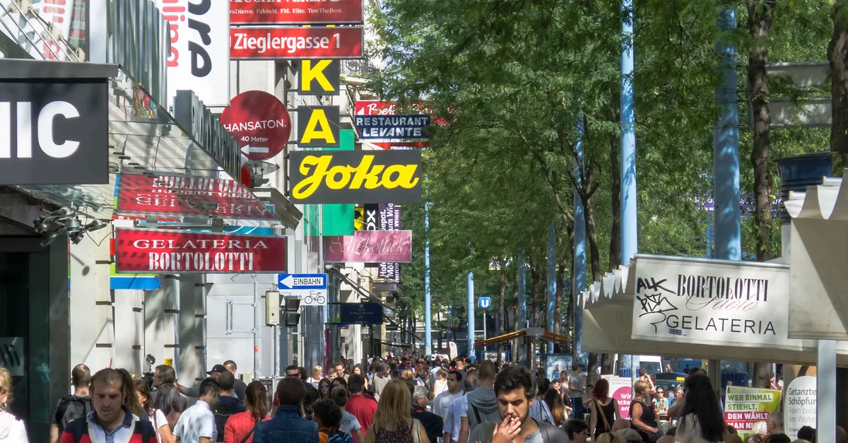 Symbolbild: Fußgänger in der Mariahilfer Straße in Wien / Bild: Gugerell / CC0 (Bild zugeschnitten)
