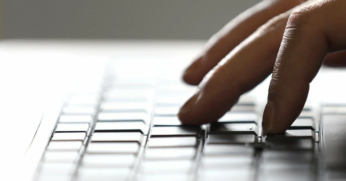 Symbolbild: Laptop via councilcle auf Pixabay