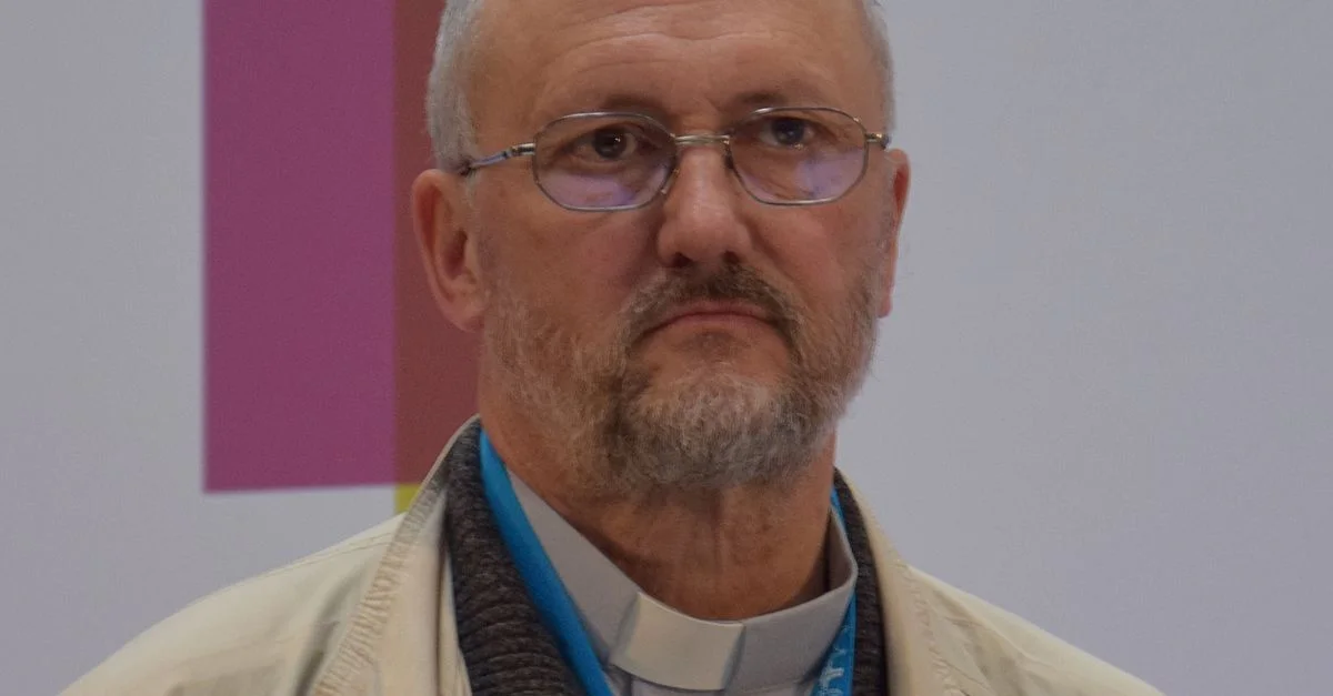 Bild: Der ehemalige Bischof Michael Wüstenberg wird bei der Überfahrt des Schiffes nach Spanien mit an Bord sein / Bild: StagiaireMGIMO, CC BY-SA 3.0, via Wikimedia Commons (Bild zugeschnitten)