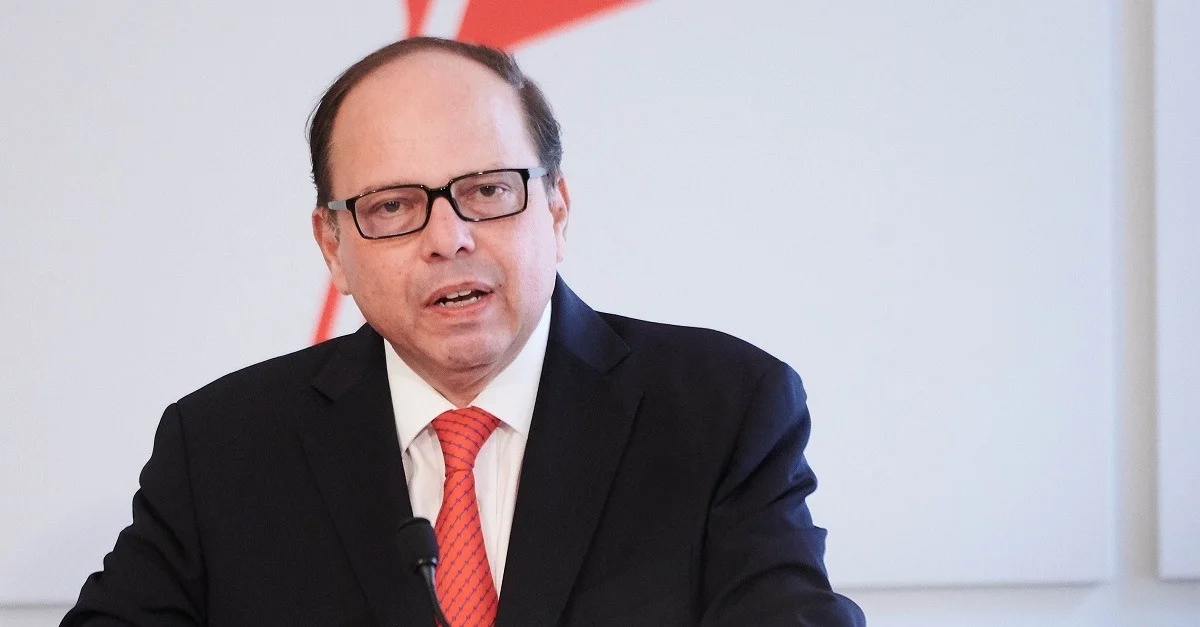 Bild (Szekeres 2020): SPÖ Parlamentsklub / Kurt Prinz via Wikimedia Commons [CC BY-SA 2.0] (Bild zugeschnitten)
