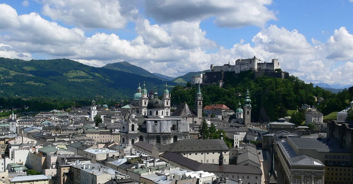 Symbolbild: Salzburger Altstadt / Bild: Photo: Andreas Praefcke, CC BY 3.0, via Wikimedia Commons (Bild zugeschnitten)