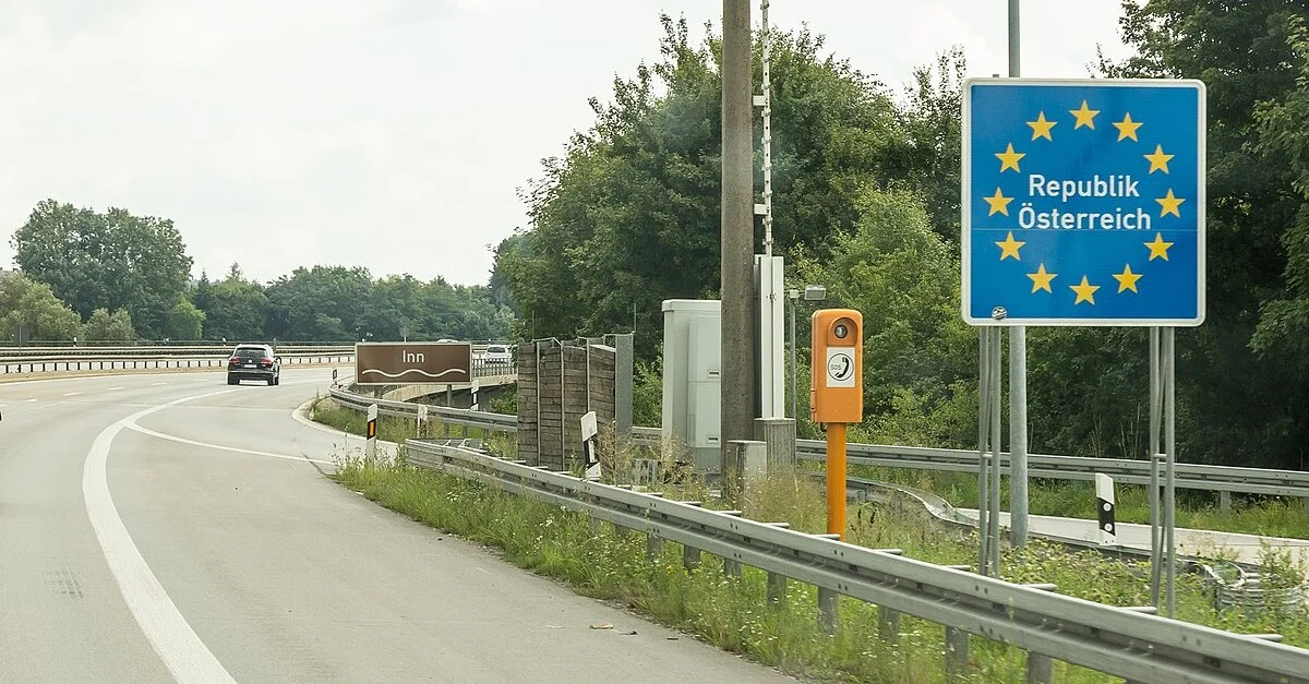 Bild: Grenzübergang A3 / Bild: © Raimond Spekking / CC BY-SA 4.0 (via Wikimedia Commons)