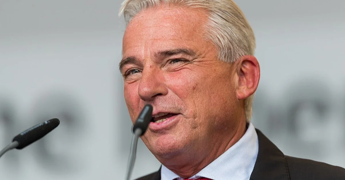 Bild: Thomas Strobl (CDU) / Bild: Sven Mandel, CC BY-SA 4.0, via Wikimedia Commons (Bild zugeschnitten)