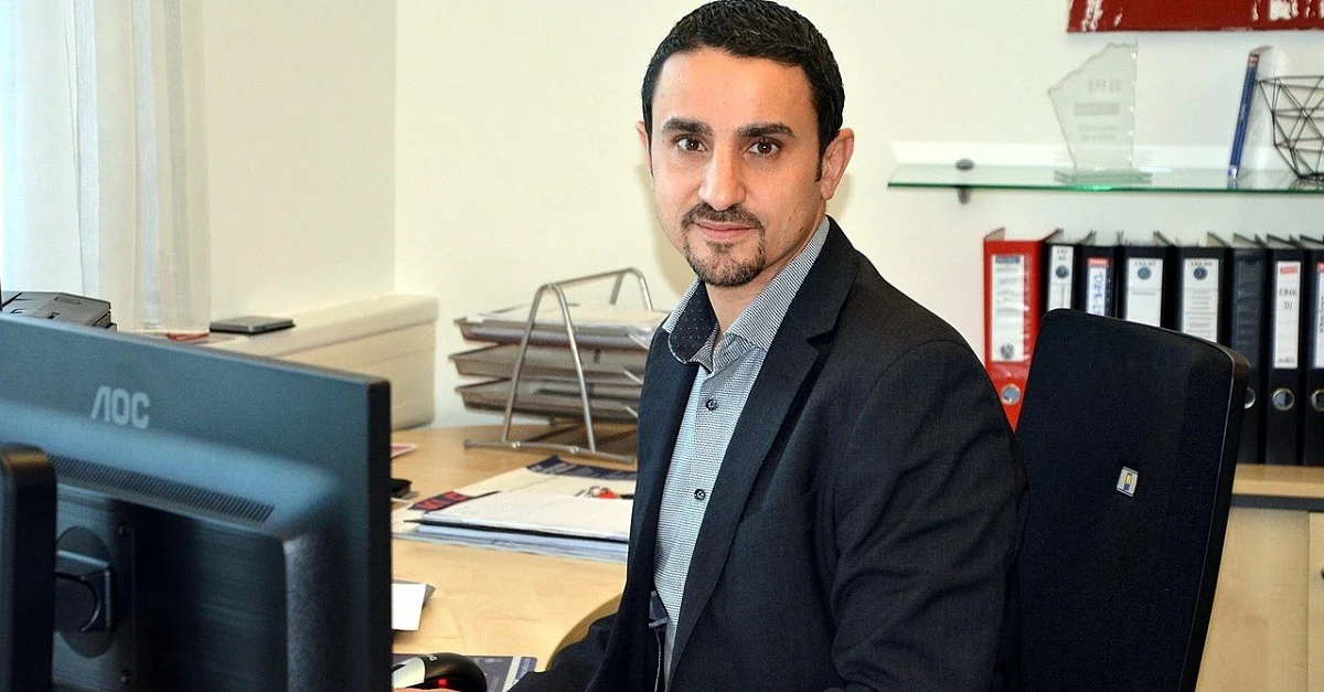 Der neue DSN-Direktor Omar Haijawi-Pirchner Bild: Silverblue2, CC BY-SA 4.0, via Wikimedia Commons