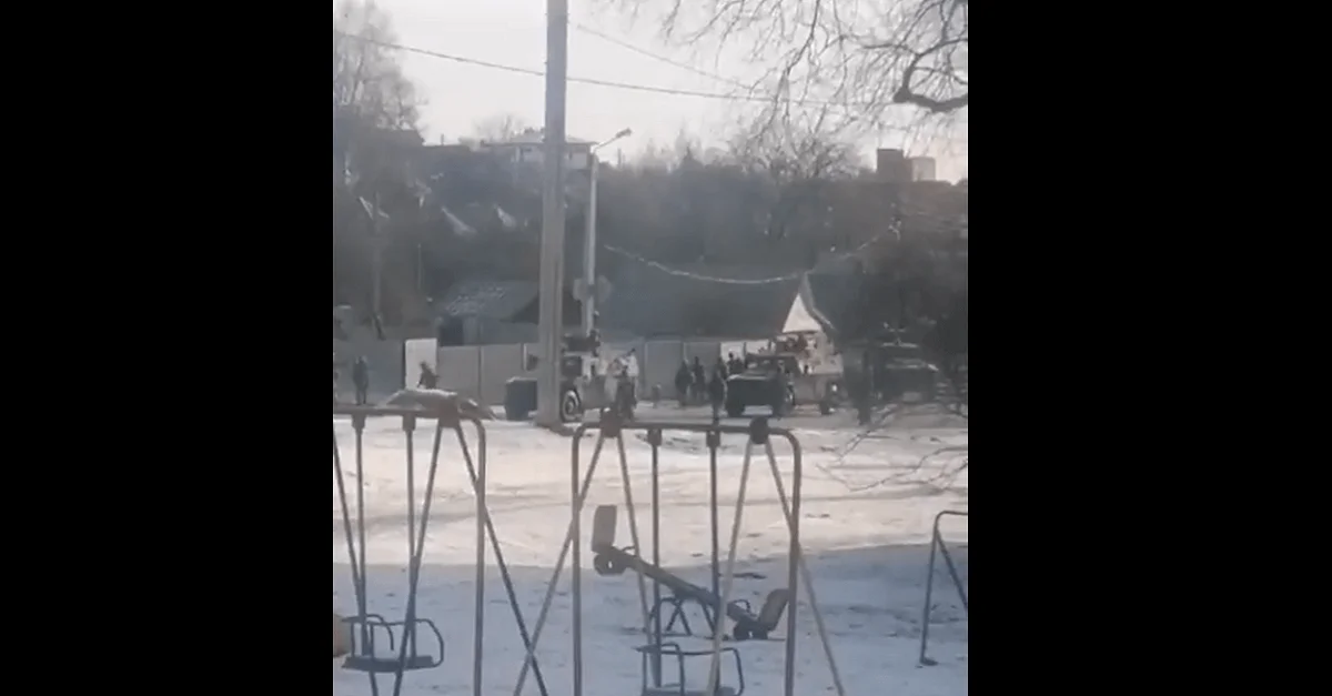 Symbolbild: Russische Truppen in Charkiw. Bild: Screenshot Twitter