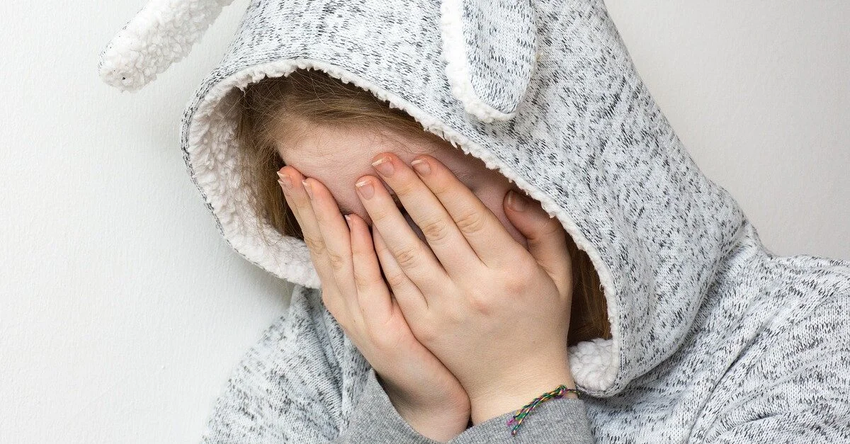 Symbolbild: Die ÖVP will verhindern, dass Kinder und Jugendliche künftig übergriffigen Betreuern ausgesetzt sind / Bild: Bild von Anemone123 auf Pixabay (Bild zugeschnitten)