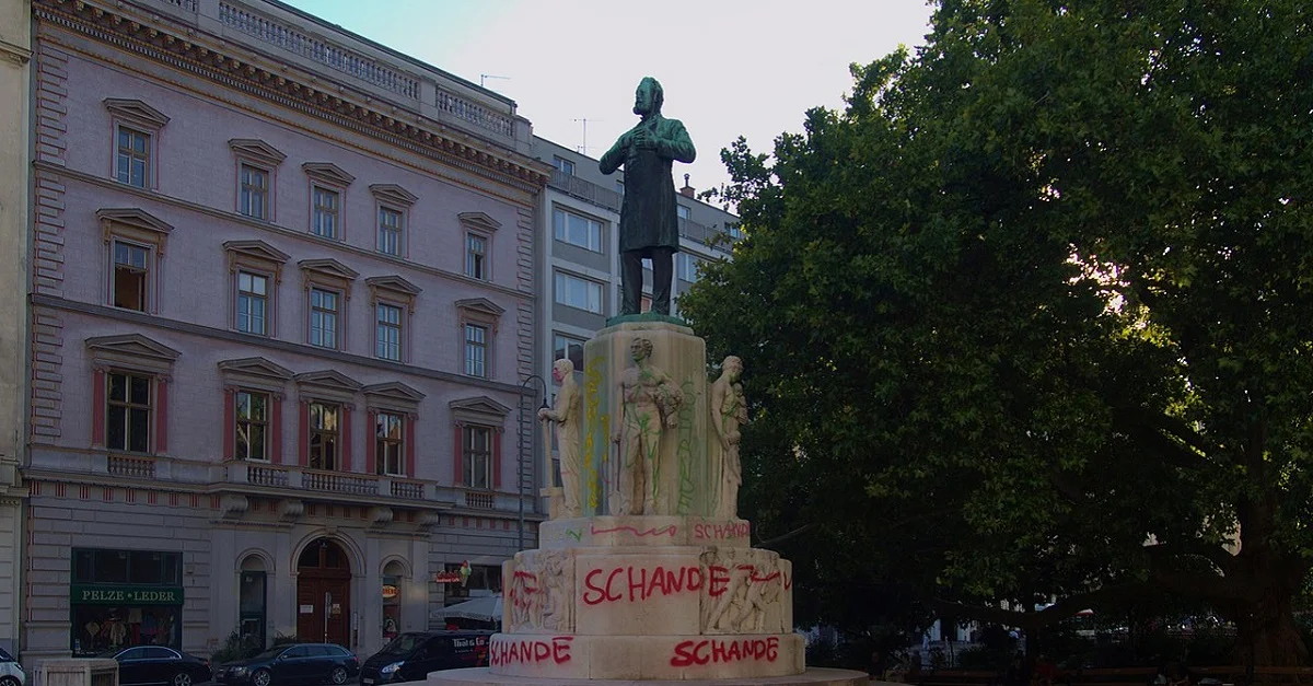 Das Lueger-Denkmal wurde in der Vergangenheit wiederholt von Linksextremisten beschädtigt. Bild: Man77, CC BY-SA 4.0, via Wikimedia Commons