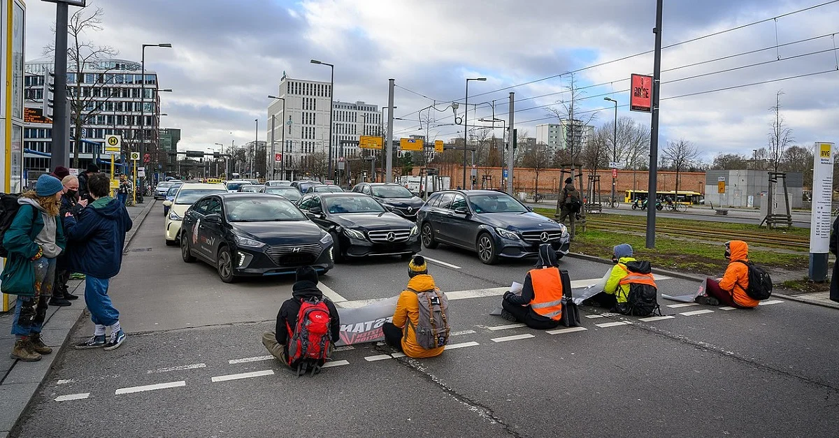 Straßenblockade in Berlin, 28.01.22. Bild: Stefan Müller, CC BY 2.0, via Wikimedia Commons