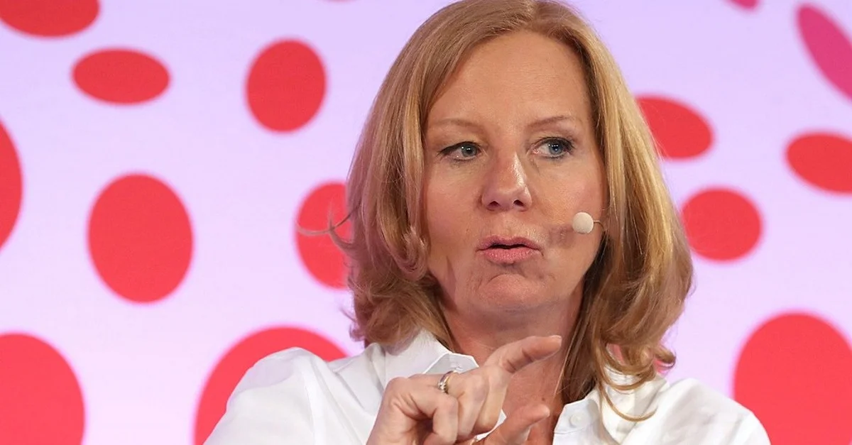 Bild: Patricia Schlesinger (2018), Sandro Halank, CC BY-SA 3.0, via Wikimedia Commons (Bild zugeschnitten)
