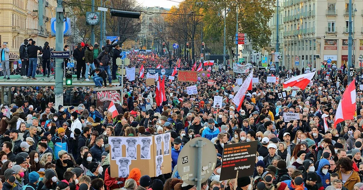 Symbolbild: Seit heute können sieben Volksbegehren unterzeichnet werden, zwei davon richten sich gegen die Corona-Maßnahmen im Land / Bild: Bwag, CC BY-SA 4.0, via Wikimedia Commons (Bild zugeschnitten)