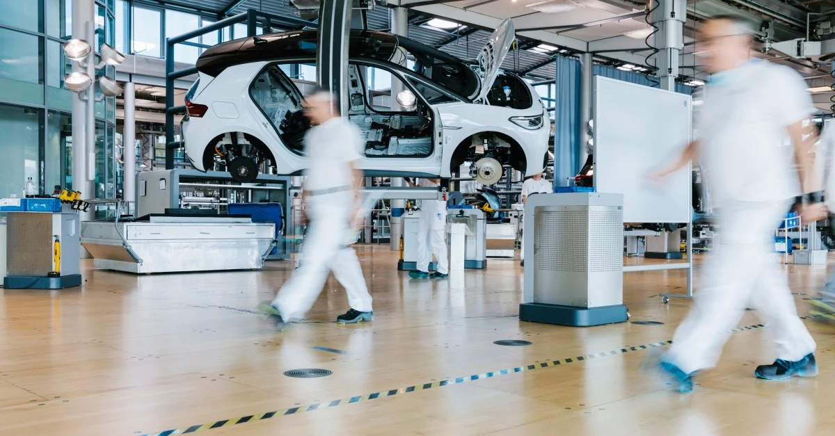 Produktion des VW ID.3 in der Gläsernen Manufaktur Dresden