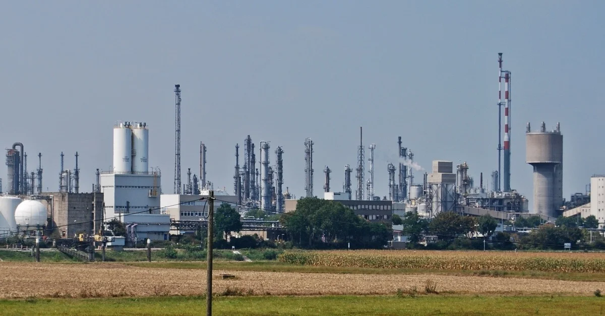 Teil des BASF-Werks Ludwigshafen, Felix König, CC BY 3.0, via Wikimedia Commons