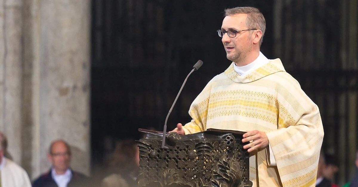 Bild: Hamburgs Erzbischof Stefan Heße / Bild: © Raimond Spekking (Bild zugeschnitten)