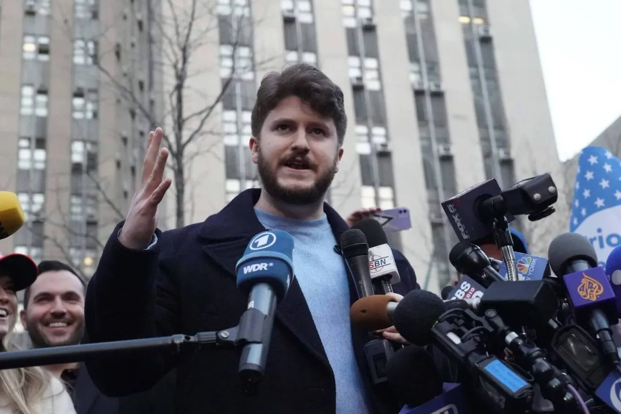 Gavin Wax ist ein US-amerikanischer politischer Aktivist