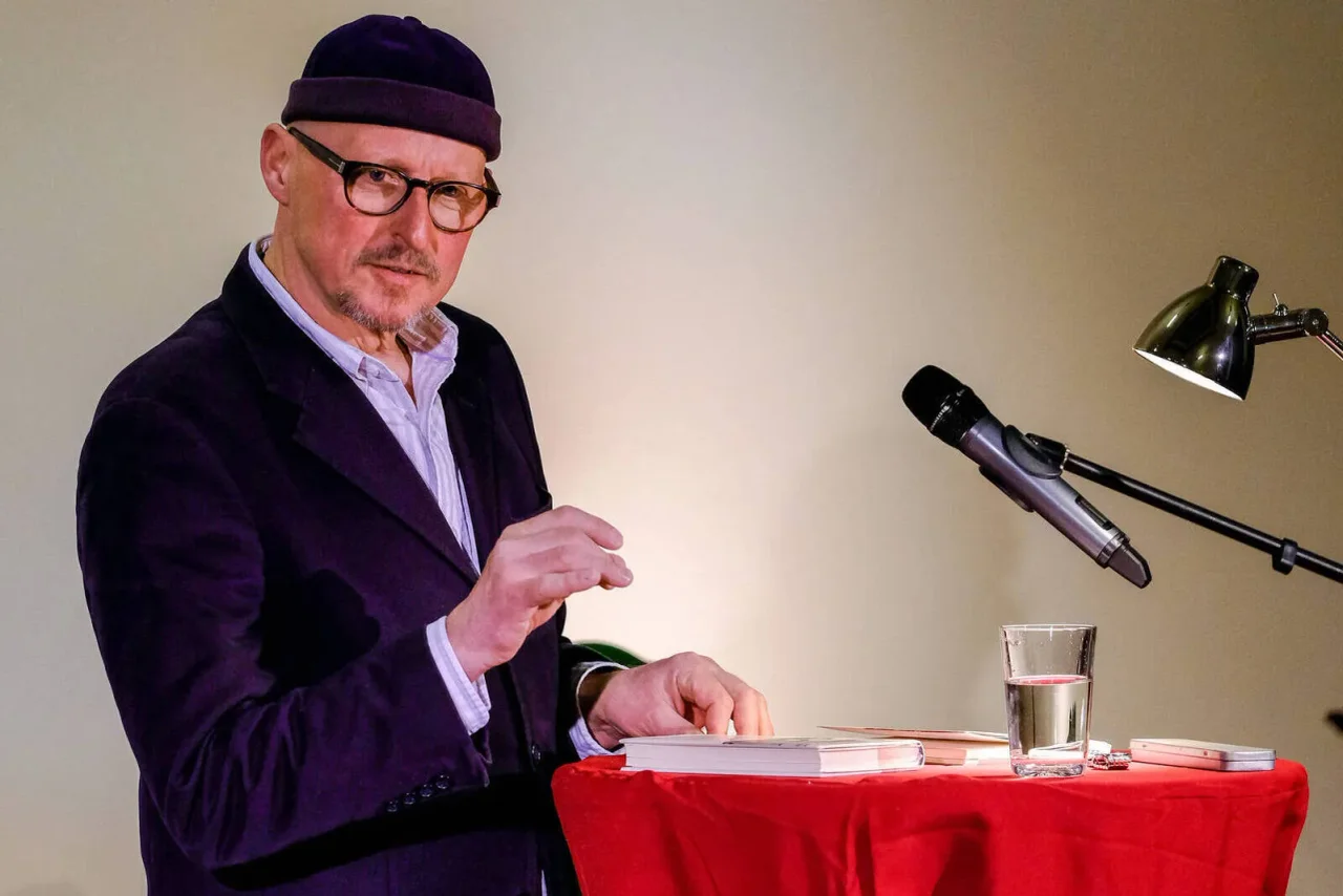 Jörg Bernig bei einer Autorenlesung im Kulturhaus Loschwitz