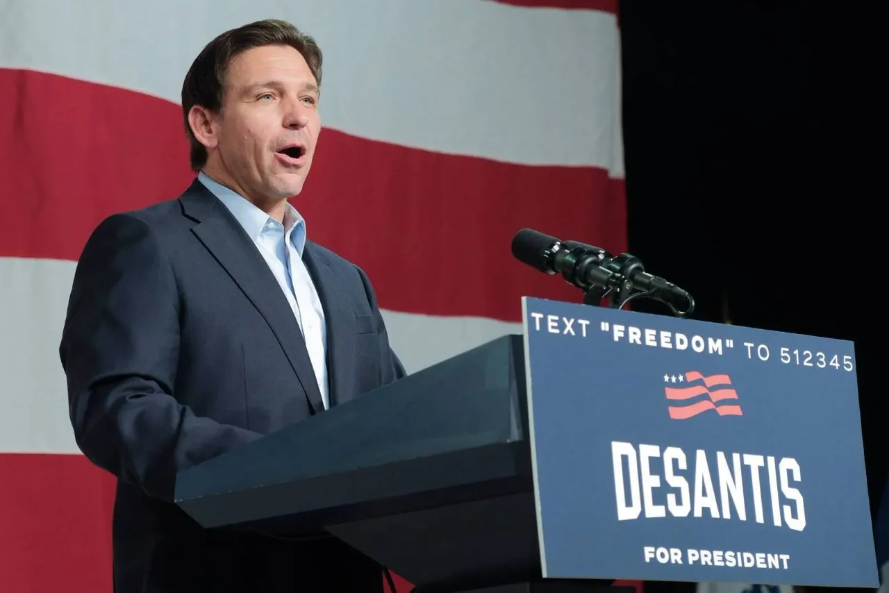 Präsidentschaftskandidat Ronald DeSantis bei einer Wahlkampfveranstaltung in Clive, Iowa