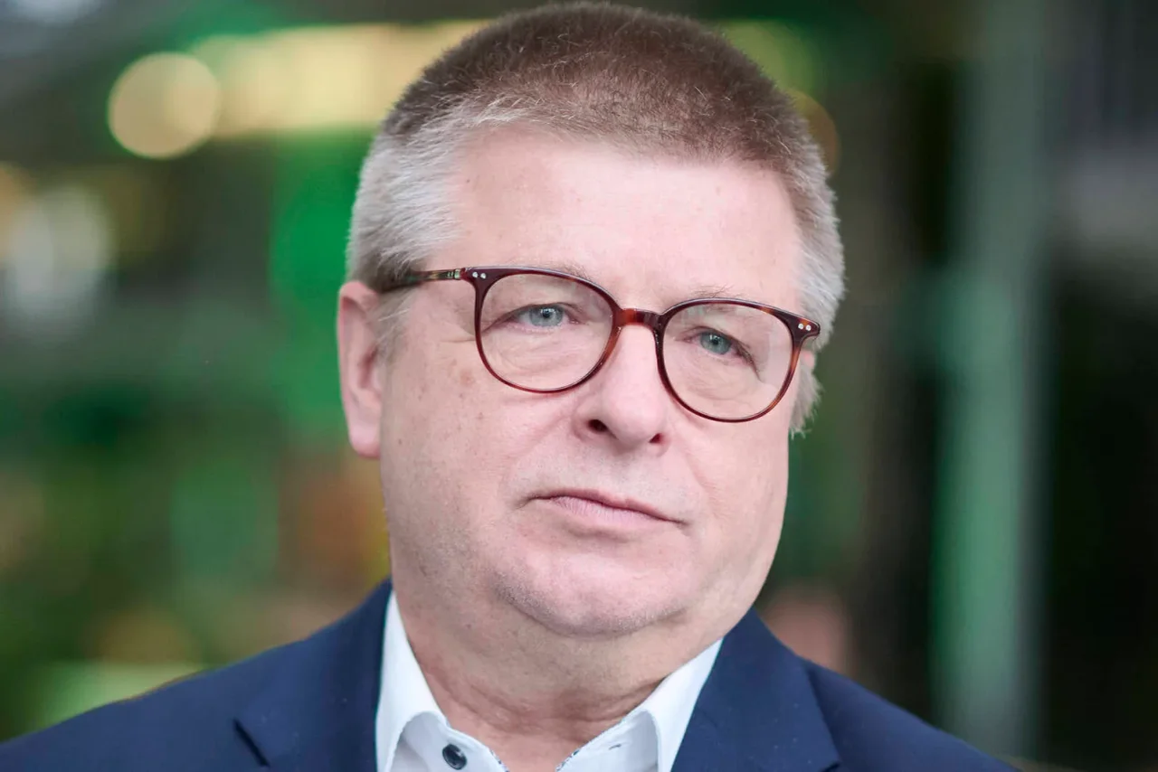 Thomas Haldenwang bei einer Konferenz in Berlin