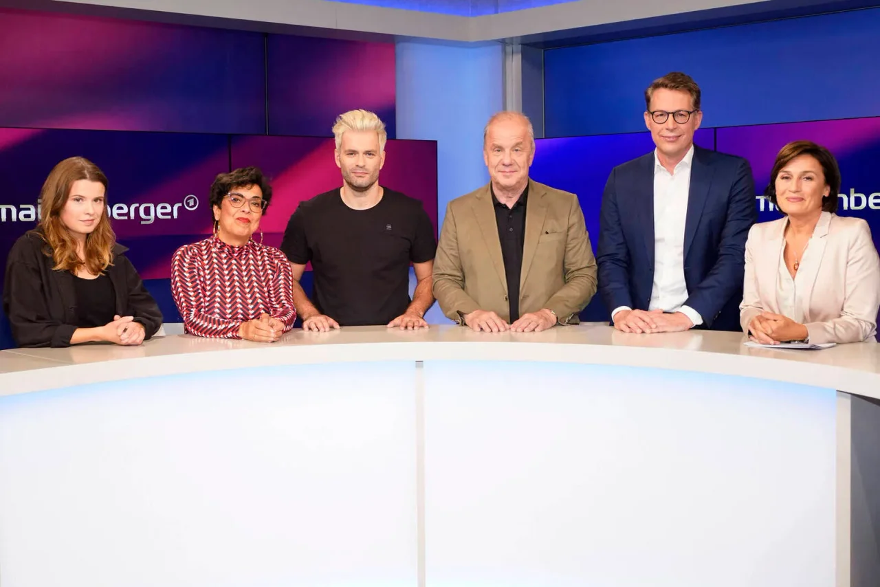Luisa Neubauer, Mariam Lau, Tilo Jung, Hubertus Meyer-Burckhardt, Markus Blume und Sandra Maischberger in der ARD-Talkshow maischberger.