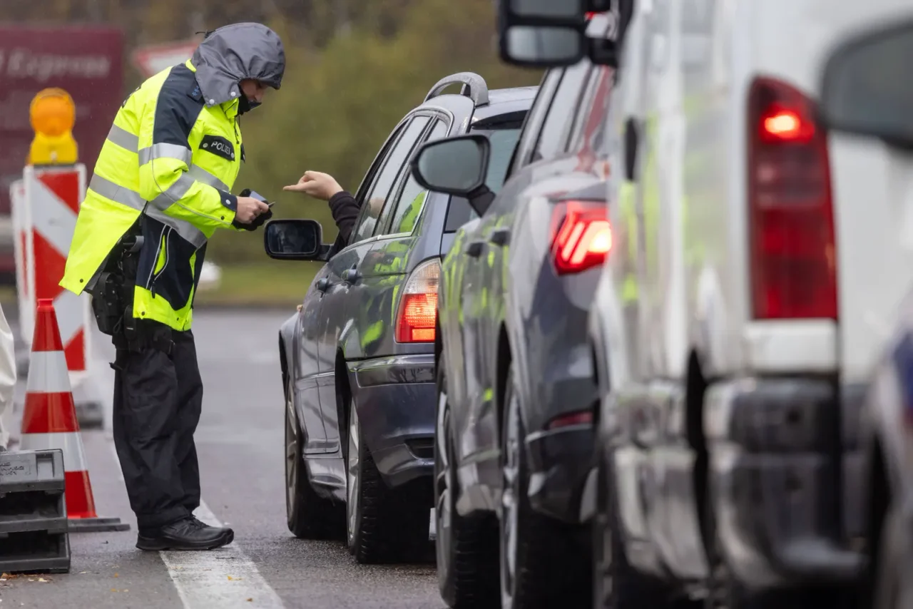 Grenzkontrolle durch die Bundespolizei am Grenzübergang zu Tschechien.