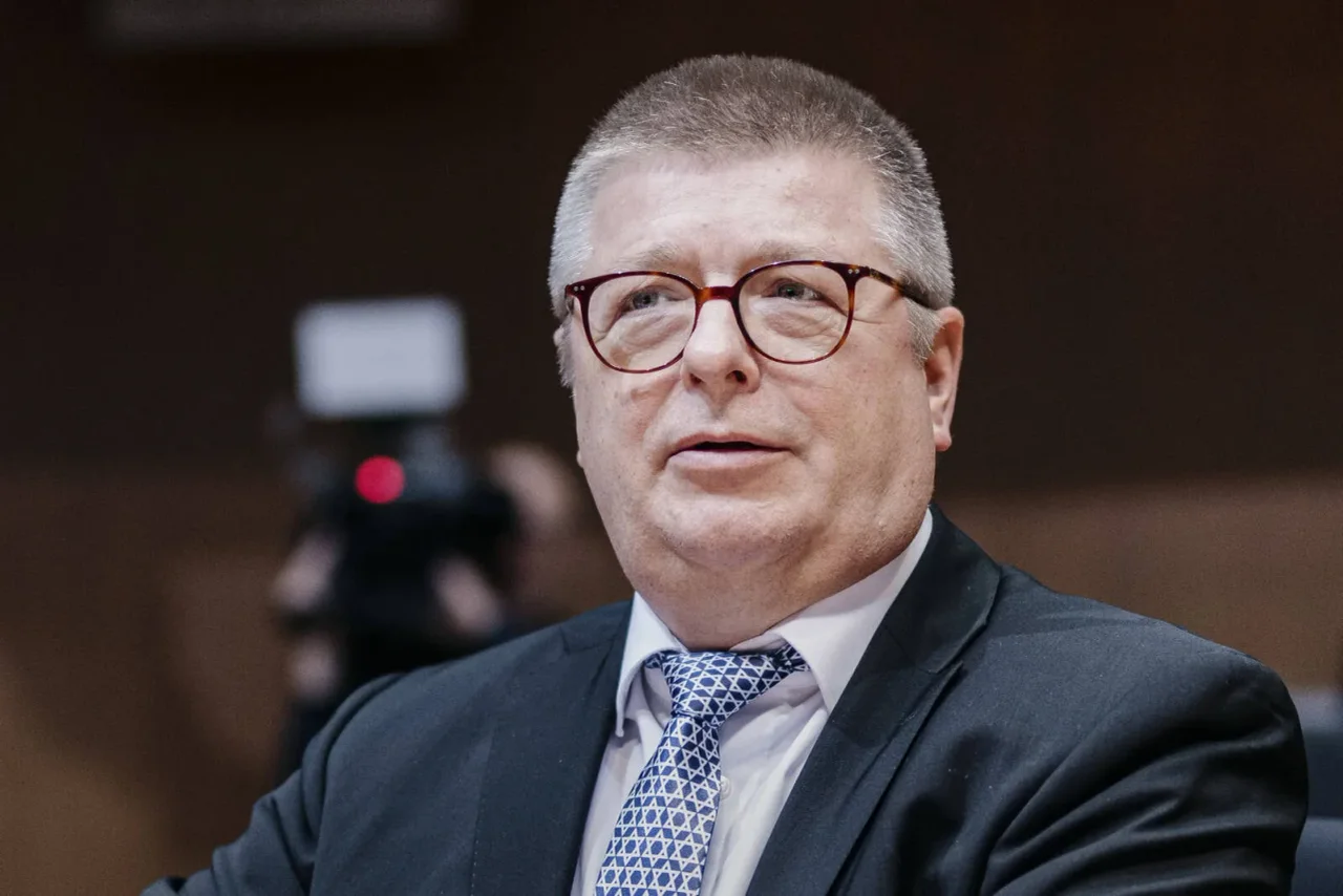 Im AfD-Landesverband Brandenburg sollen 60 Mitarbeiter des Verfassungsschutzes aktiv sein.